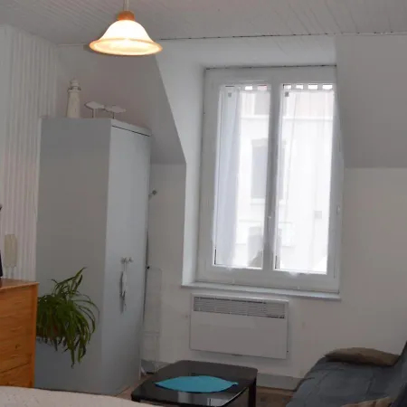 Apartamento Studio La Roche-Posay, 1 Piece, 3 Personnes - Fr-1-541-51 *