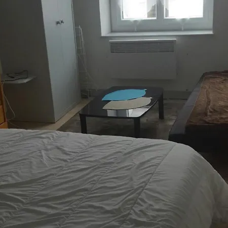 Studio La Roche-Posay, 1 Piece, 3 Personnes - Fr-1-541-51 *